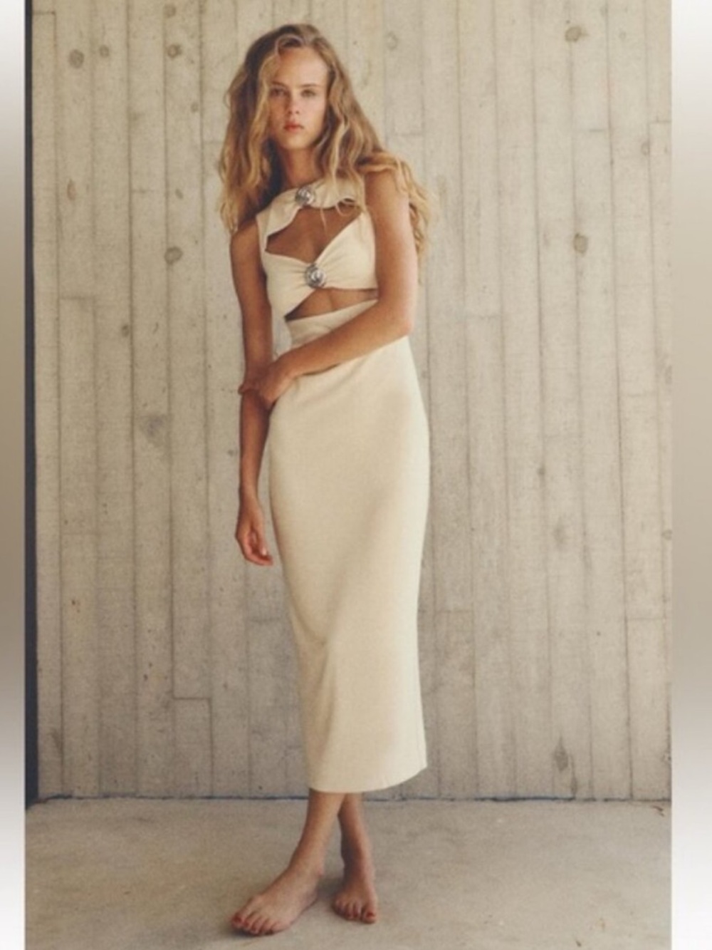 ZARA| CONCH SHELL CUT OUT DRESS